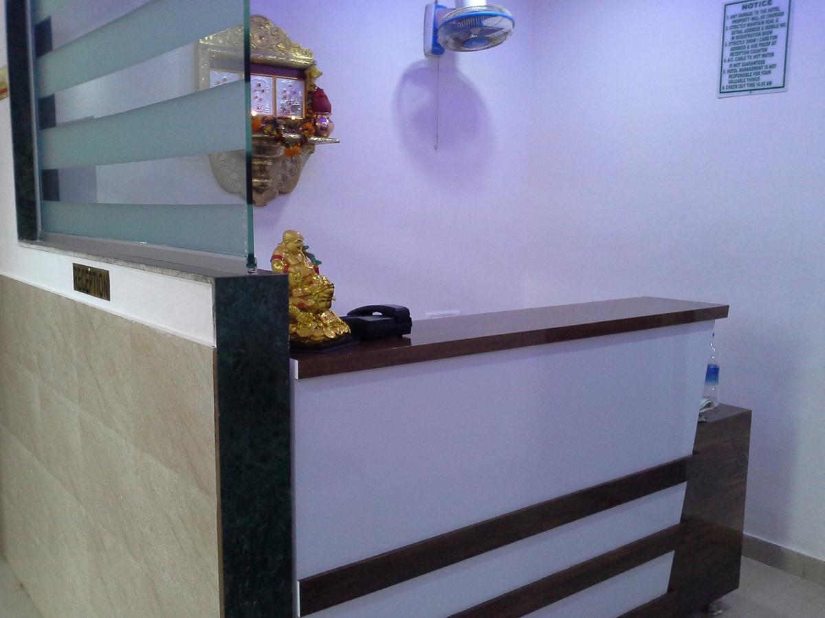 Galaxy Vaibhav Hotel Vasai Exterior foto